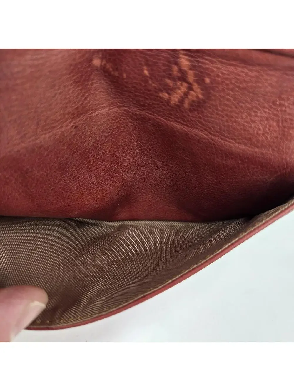 Overland Red Leather Cash Wallet Pockets Card Holder Zip Clutch Wallet